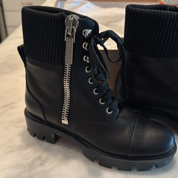 Christian Louboutin en hiver lug sole bootie size 37 (7) - Picture 3 of 10